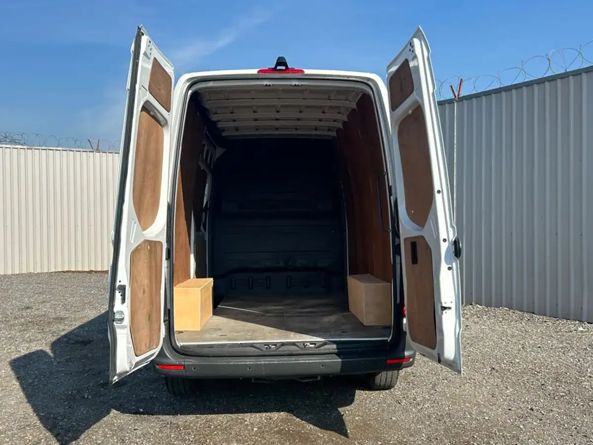2020-mercedes-benz-sprinter-20cdi-315-l1h1-progressive-big-7