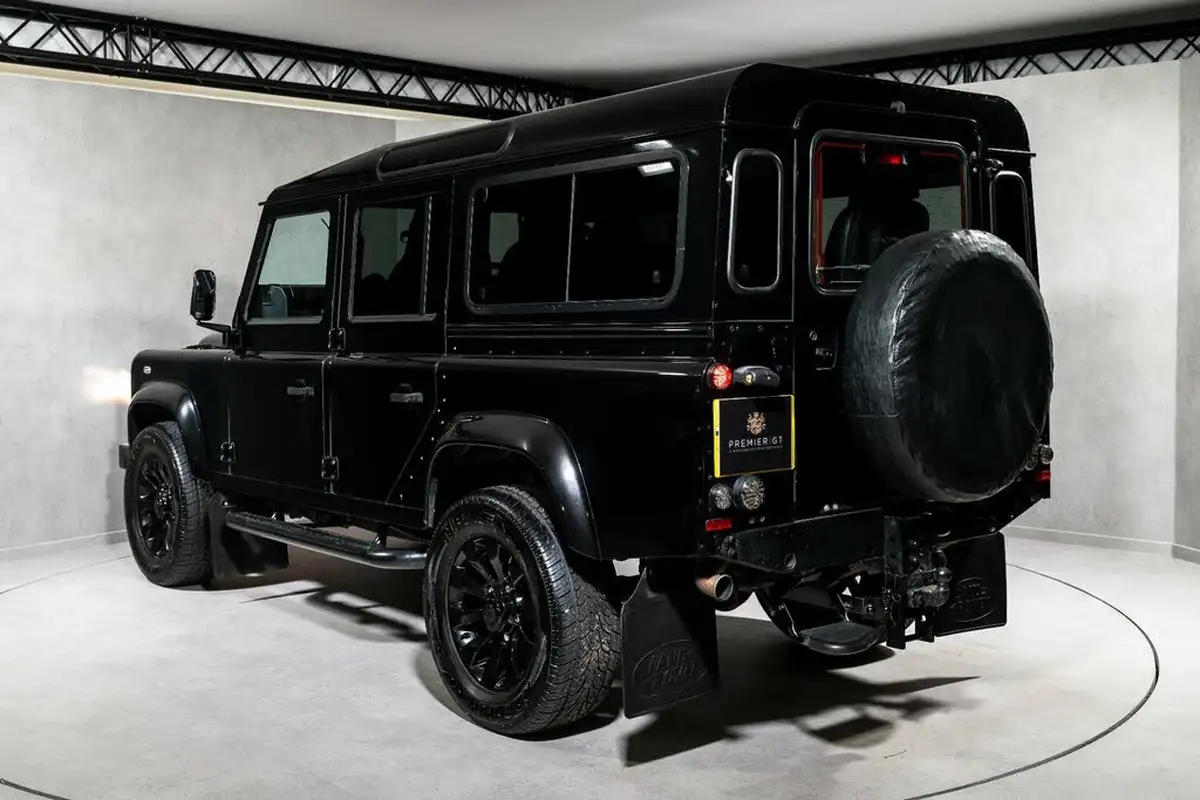 2016-land-rover-110-defender-22td-xs-22i-station-wagon-5-drs-big-5