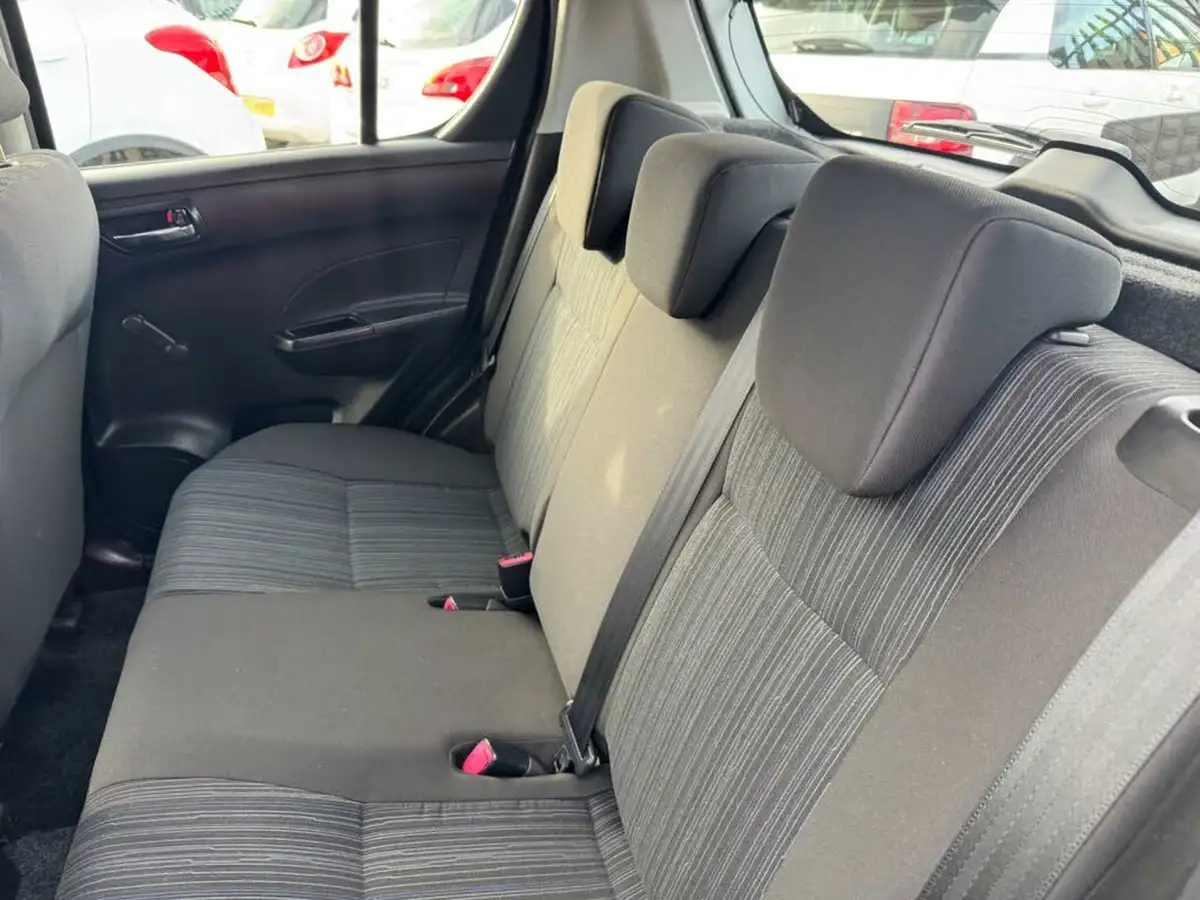 2014-suzuki-swift-12-sz3-94ps-5d-big-21