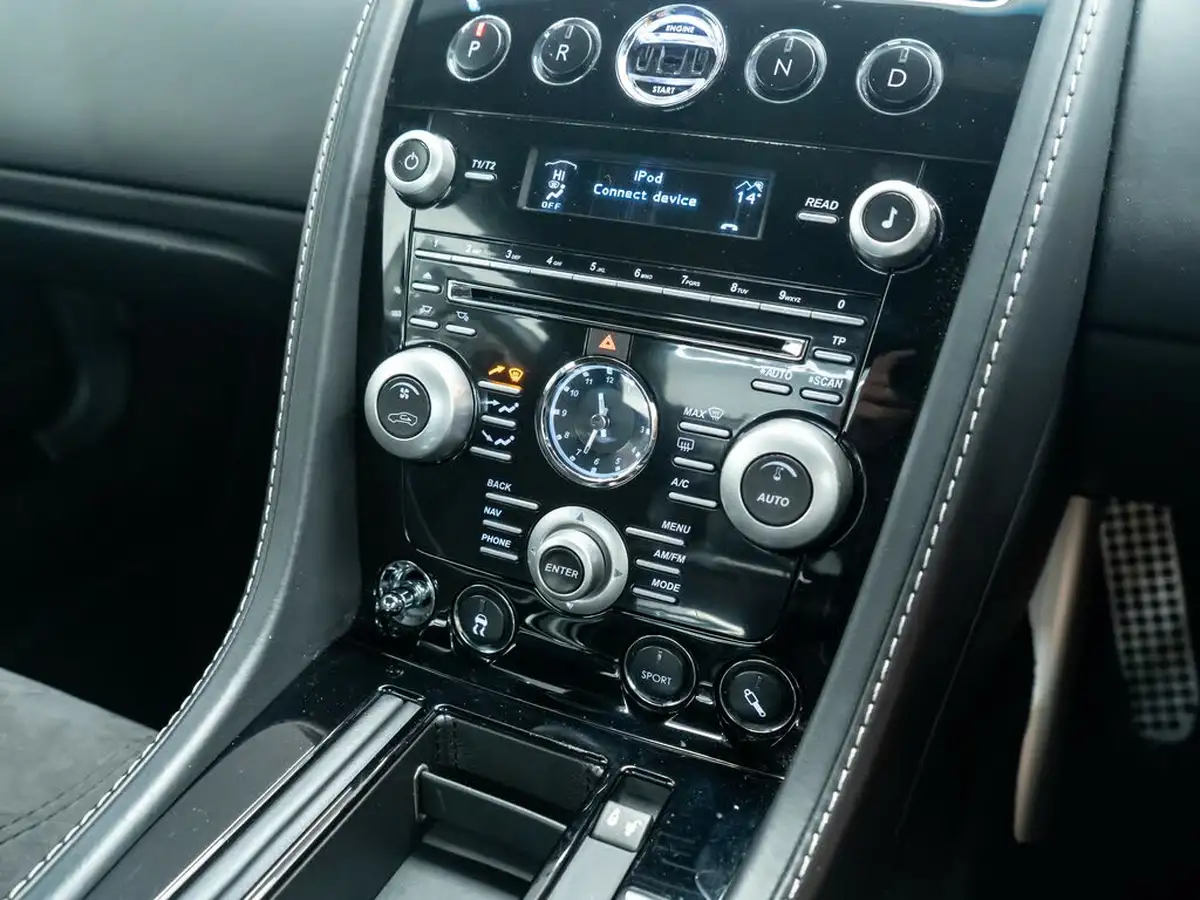 2009-aston-martin-dbs-60-touchtronic-big-34