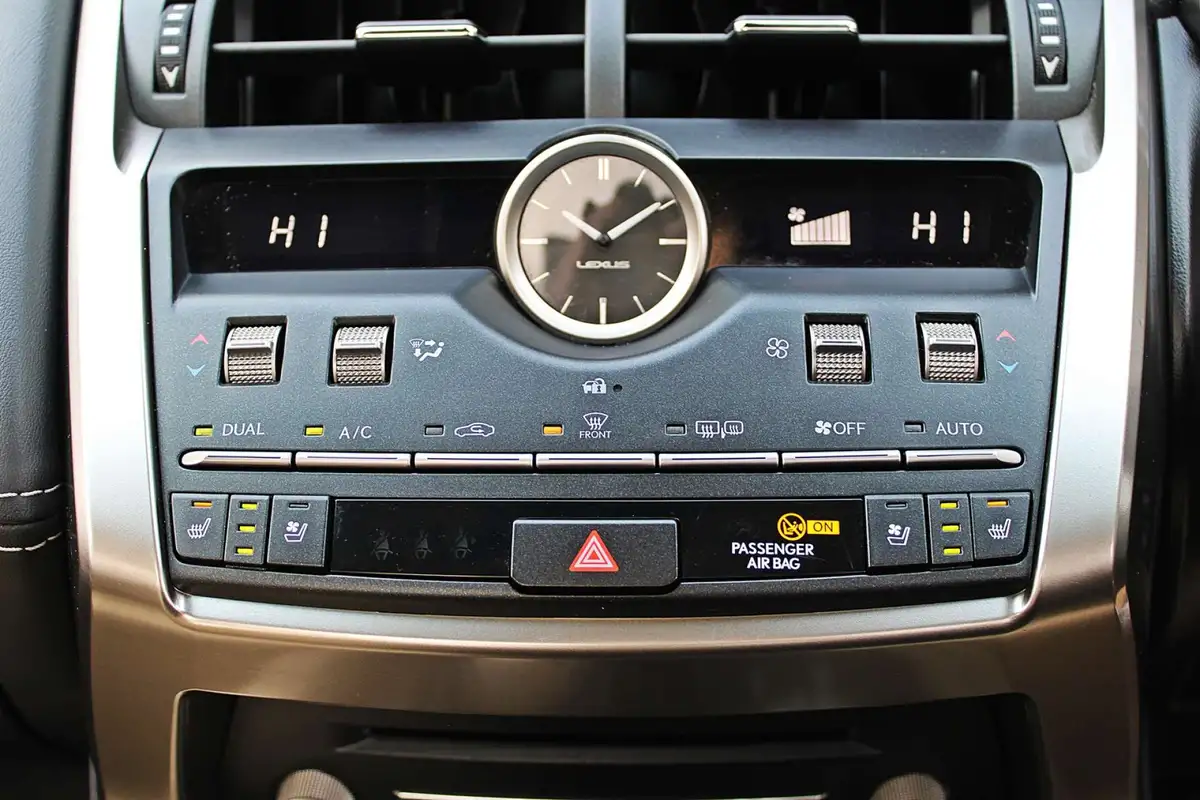 2019-lexus-nx-300h-25-takumi-sunroof-big-24