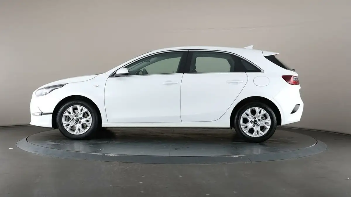 2023-kia-ceed-15-t-gdi-2-158bhp-non-adap-hatchback-big-34