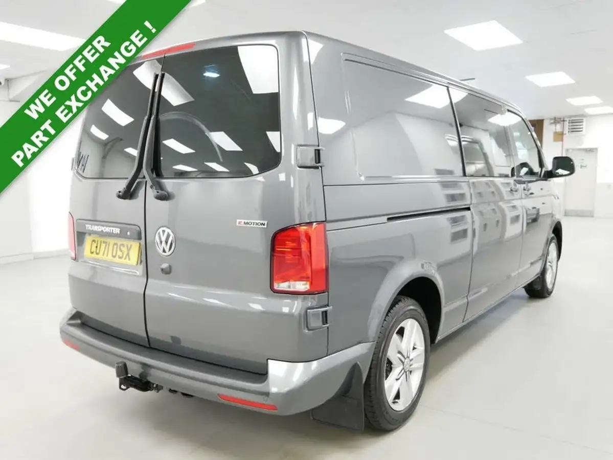 2022-volkswagen-transporter-20bitdi-t32-highline-bmt-lwb-4motion-199pseu6dt-e-kombi-big-12