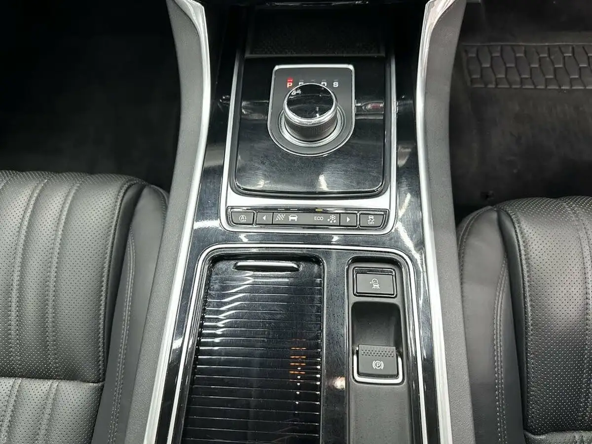 2017-jaguar-xf-20td-portfolio-180ps-sportbrake-5d-1999cc-auto-big-26
