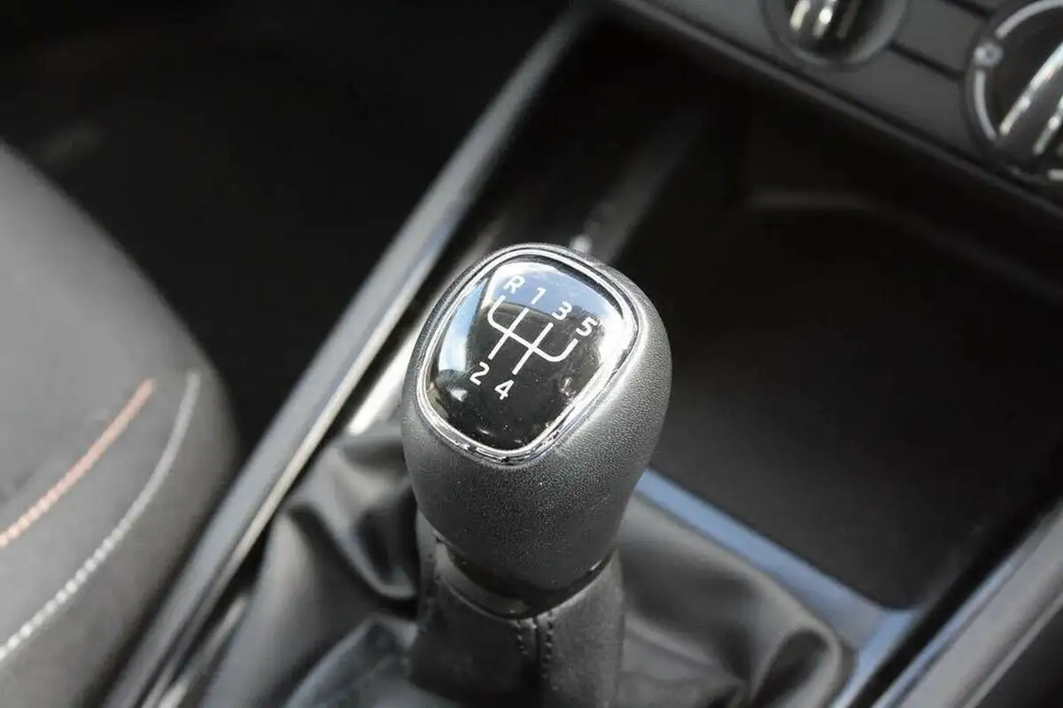 2023-skoda-scala-10-tsi-se-95ps-big-12