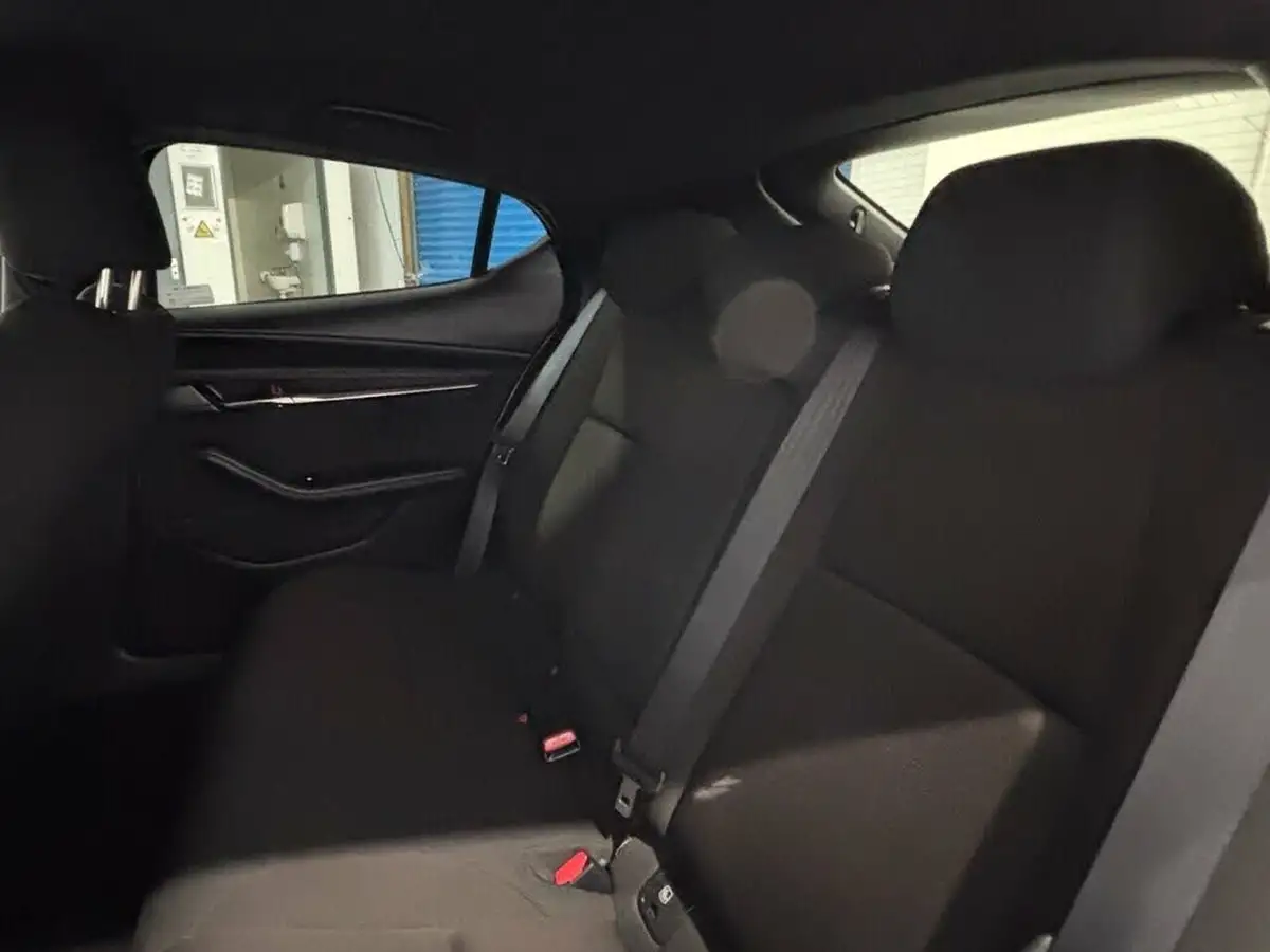 2021-mazda-mazda3-20-sport-lux-122ps-hatchback-5d-big-18