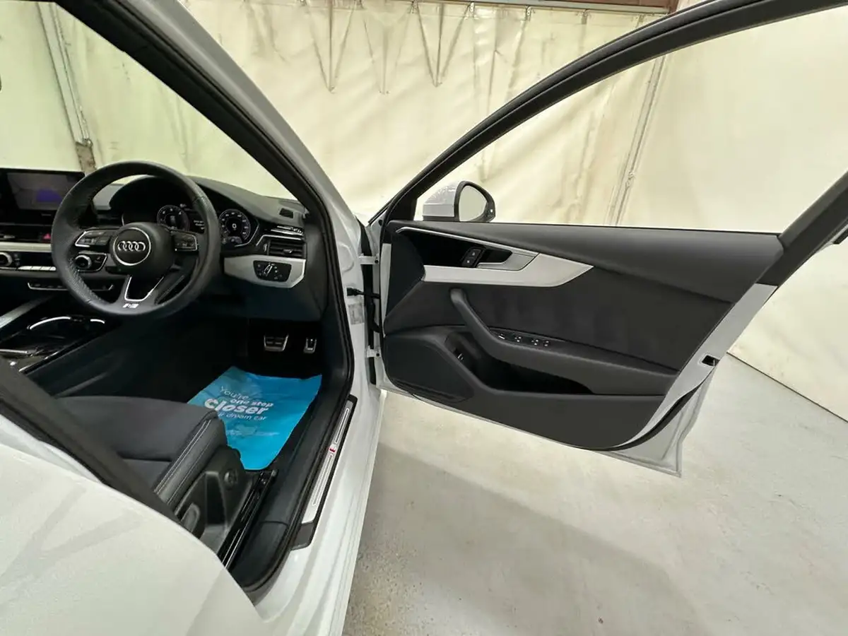 2023-audi-a4-avant-20-35-tdi-s-line-big-9