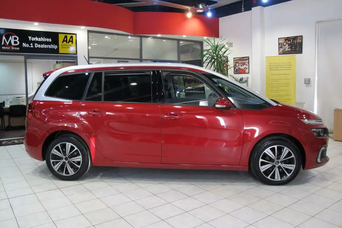 2019-citroen-grand-c4-spacetourer-12-puretech-feel-big-2