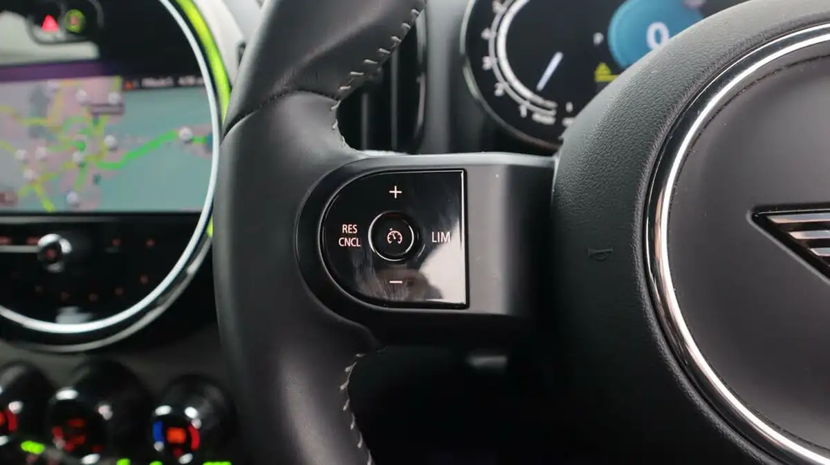 2023-mini-countryman-15-cooper-exclusive-premium-big-25