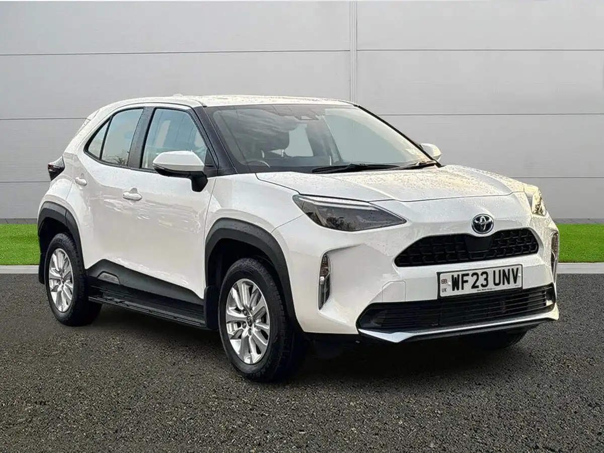 2023-toyota-yaris-cross-15-vvt-i-icon-big-0