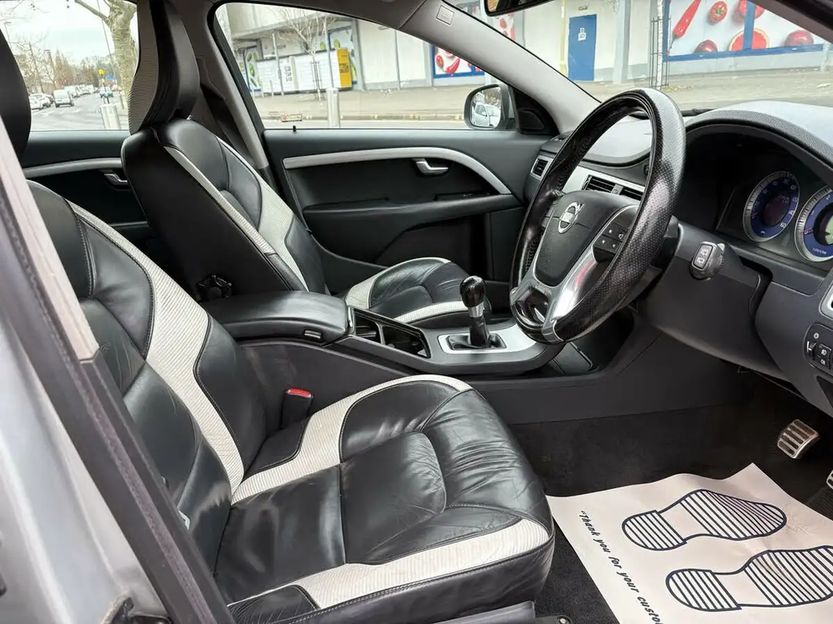 2009-volvo-v70-20td-r-design-se-big-18