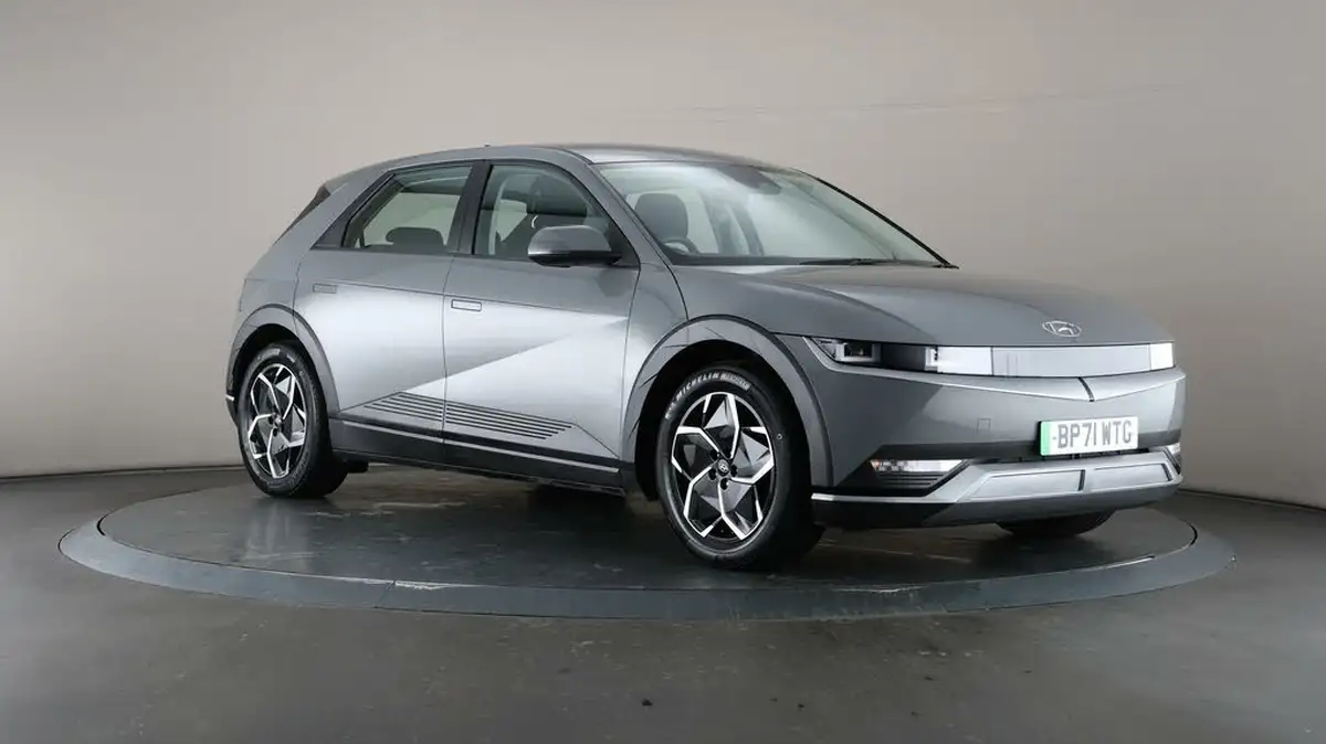 2022-hyundai-ioniq-5-e-se-connect-big-51