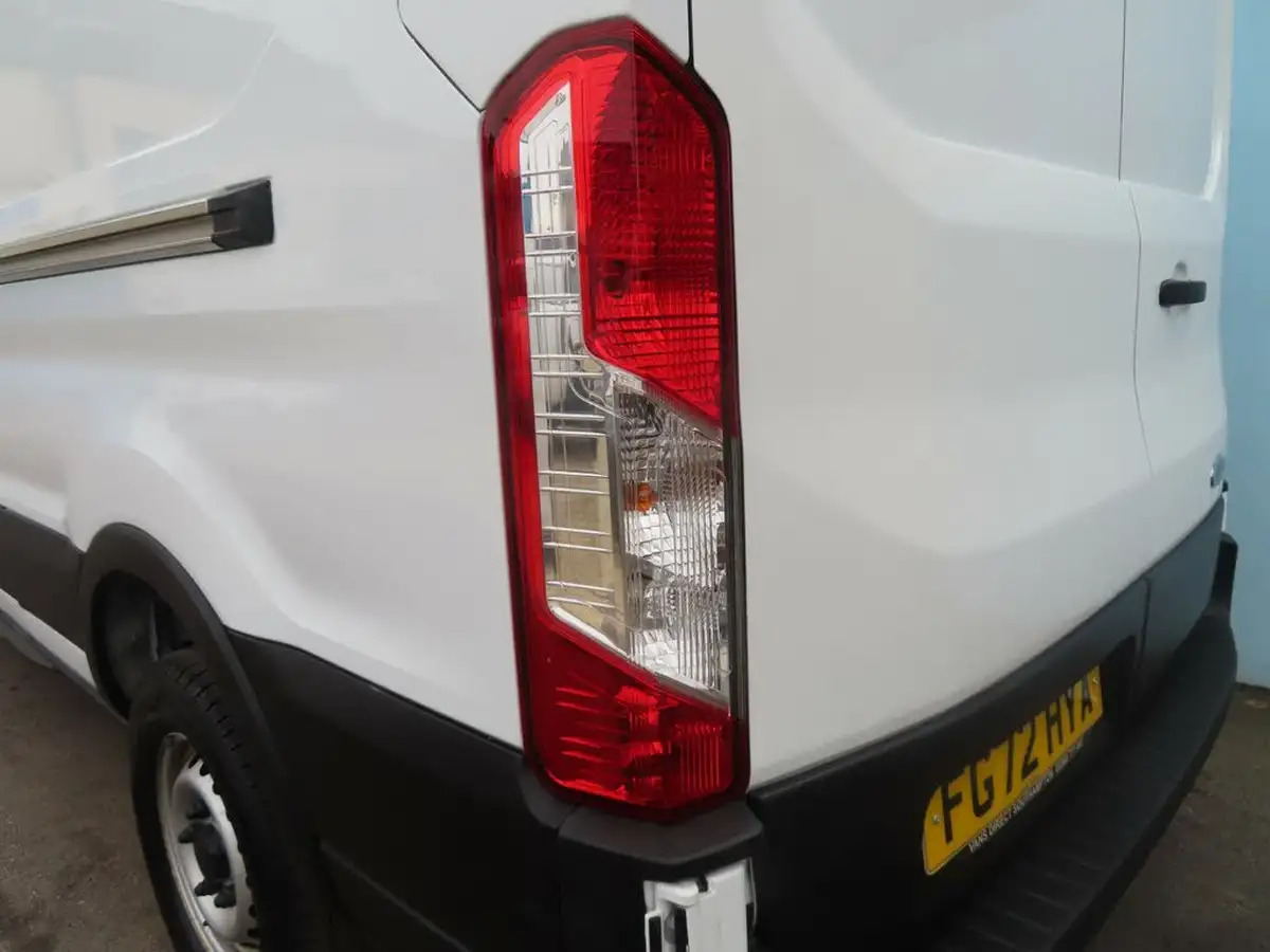 2022-ford-transit-20tdci-350-l3h3-leader-130pseu6dt-rwd-panel-van-big-23
