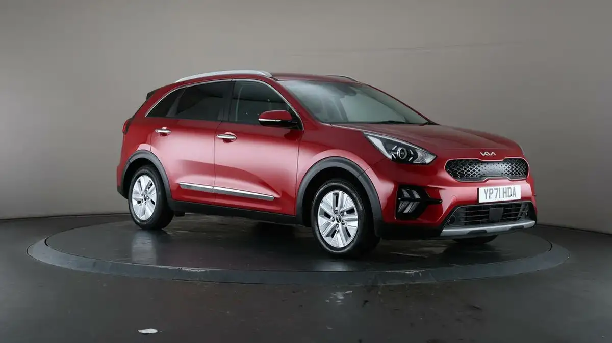 2021-kia-niro-16-gdi-phev-3-42in-cluster-big-1