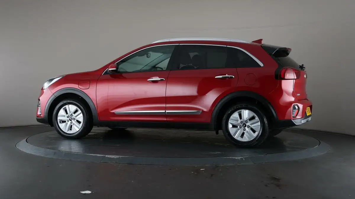 2021-kia-niro-16-gdi-phev-3-42in-cluster-big-77