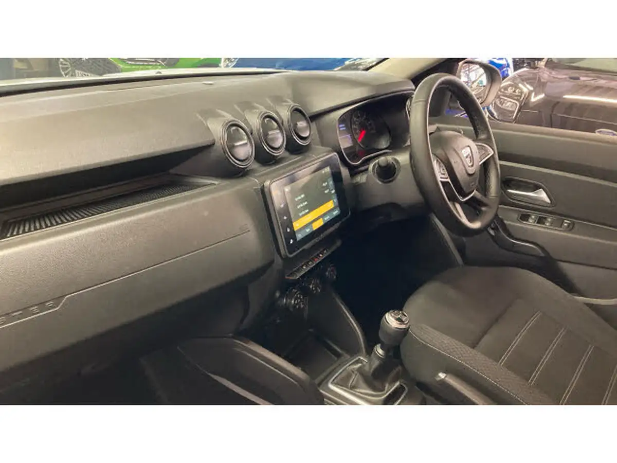 2022-dacia-duster-10-tce-comfort-90hpeu6d-4x2-window-van-big-74