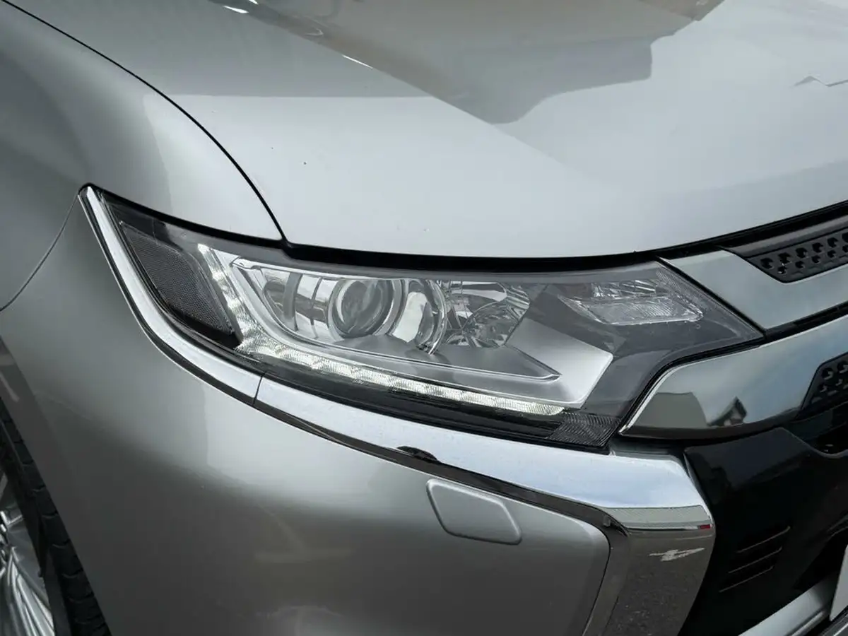 2020-mitsubishi-outlander-24-dynamic-phev-big-3