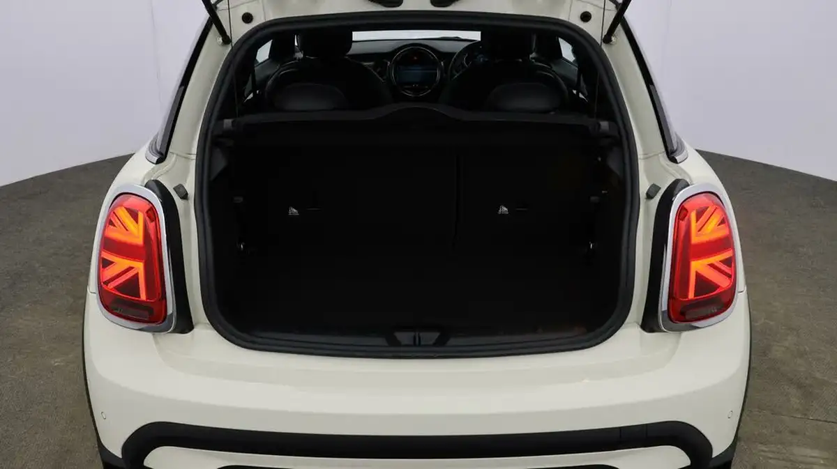 2021-mini-cooper-15-cooper-exclusive-hatchback-3d-auto-big-16