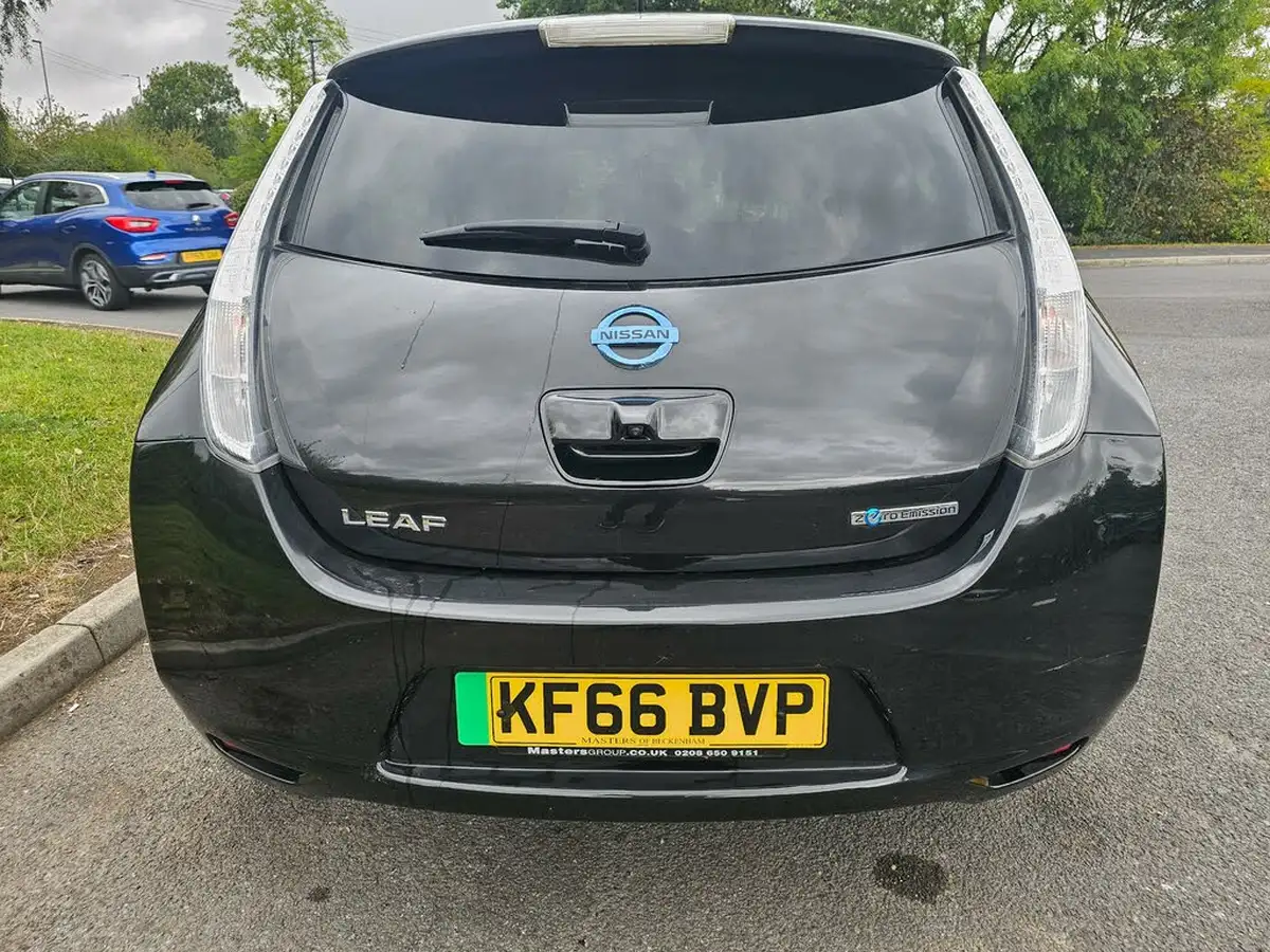 2017-nissan-leaf-e-acenta-80kw-24kwh-big-3