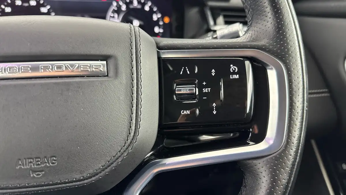 2021-land-rover-range-rover-velar-20-p400e-r-dynamic-hse-big-20