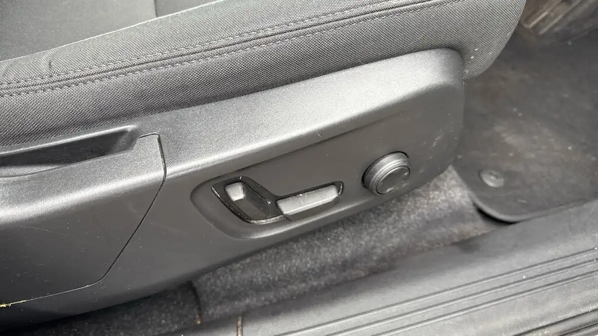 2021-volvo-xc40-e-twin-recharge-plus-big-26