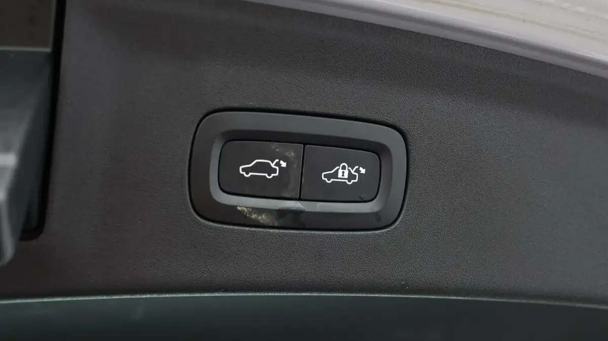 2022-polestar-polestar-2-e-ps2-165kw-standard-single-hatchback-big-20