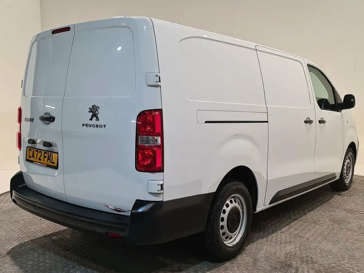 2022-peugeot-expert-15-bluehdi-professional-premium-long-1000-big-17