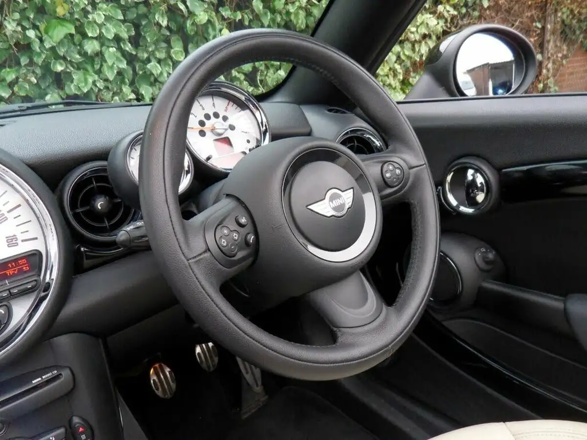 2014-mini-roadster-20td-cooper-sd-chili-big-58