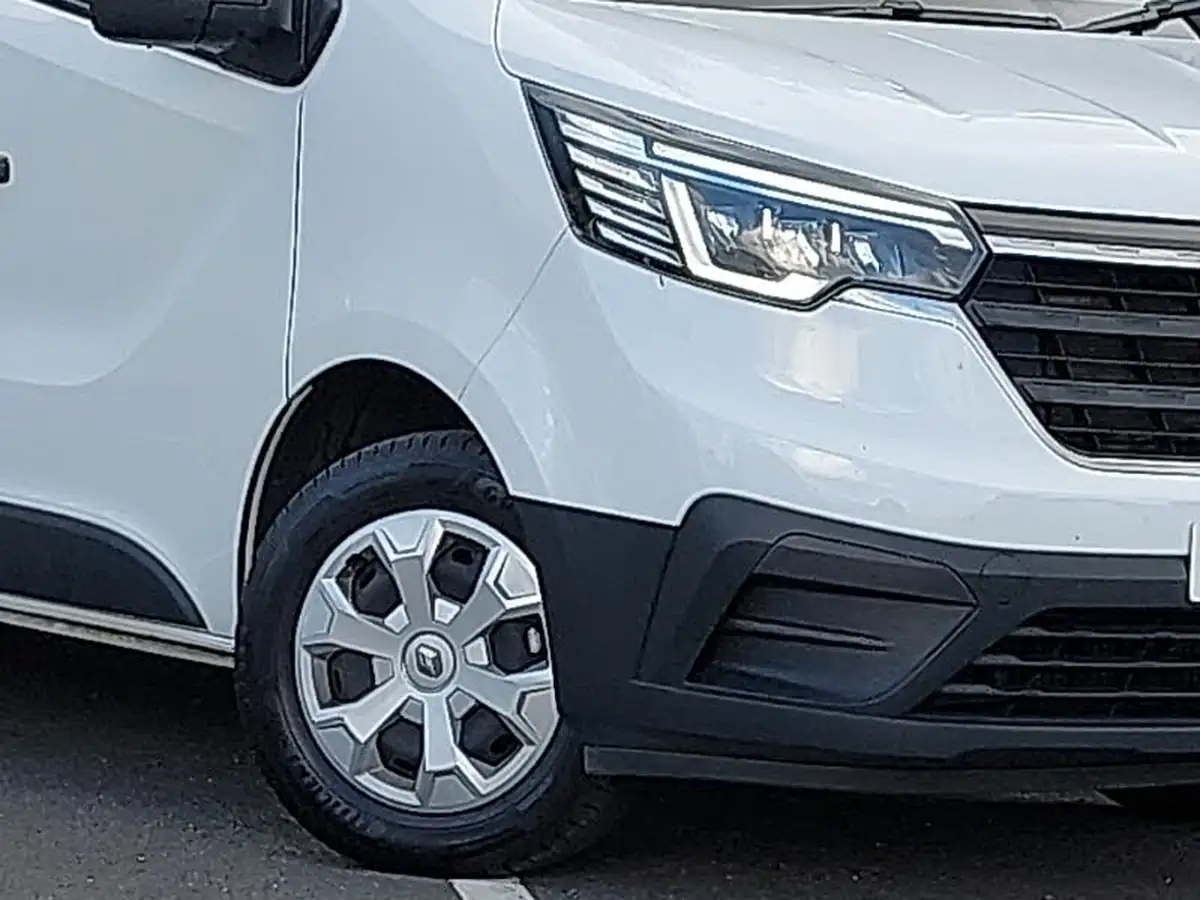 2022-renault-trafic-20dci-ll30-130-business-panel-big-8