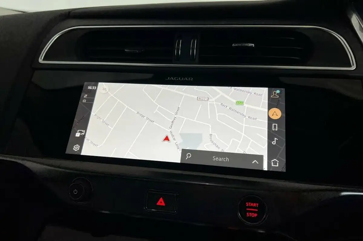 2022-jaguar-i-pace-ev400-hse-big-16