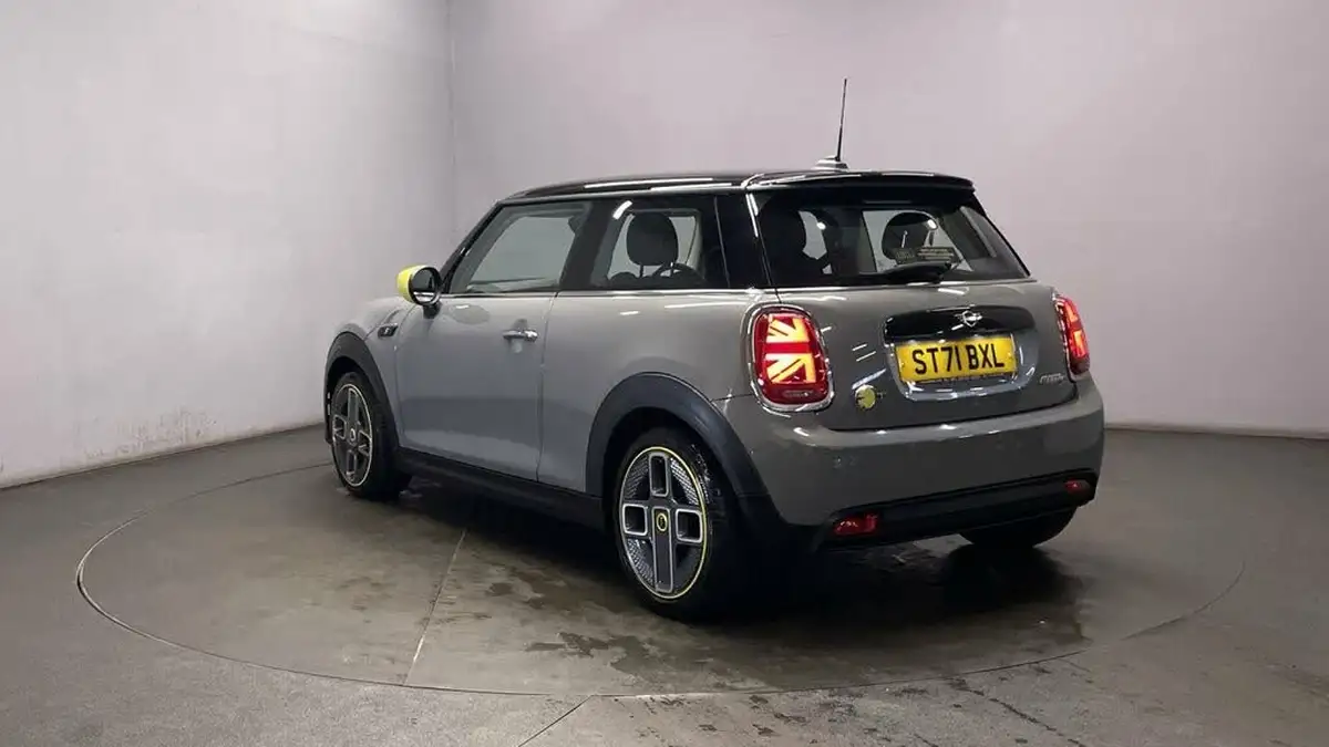 2021-mini-cooper-e-cooper-s-1-big-5