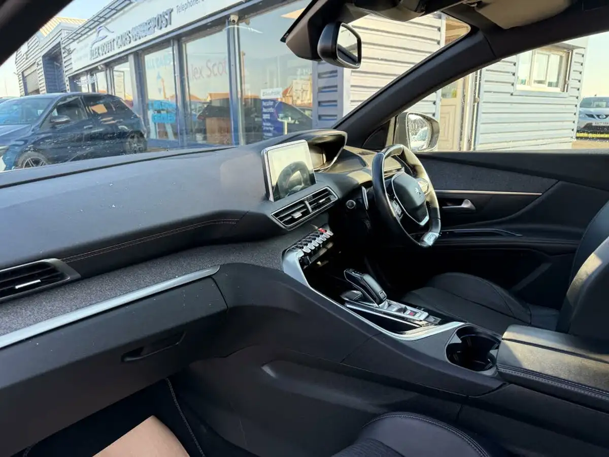 2019-peugeot-5008-suv-15-bluehdi-gt-line-eat8-big-21
