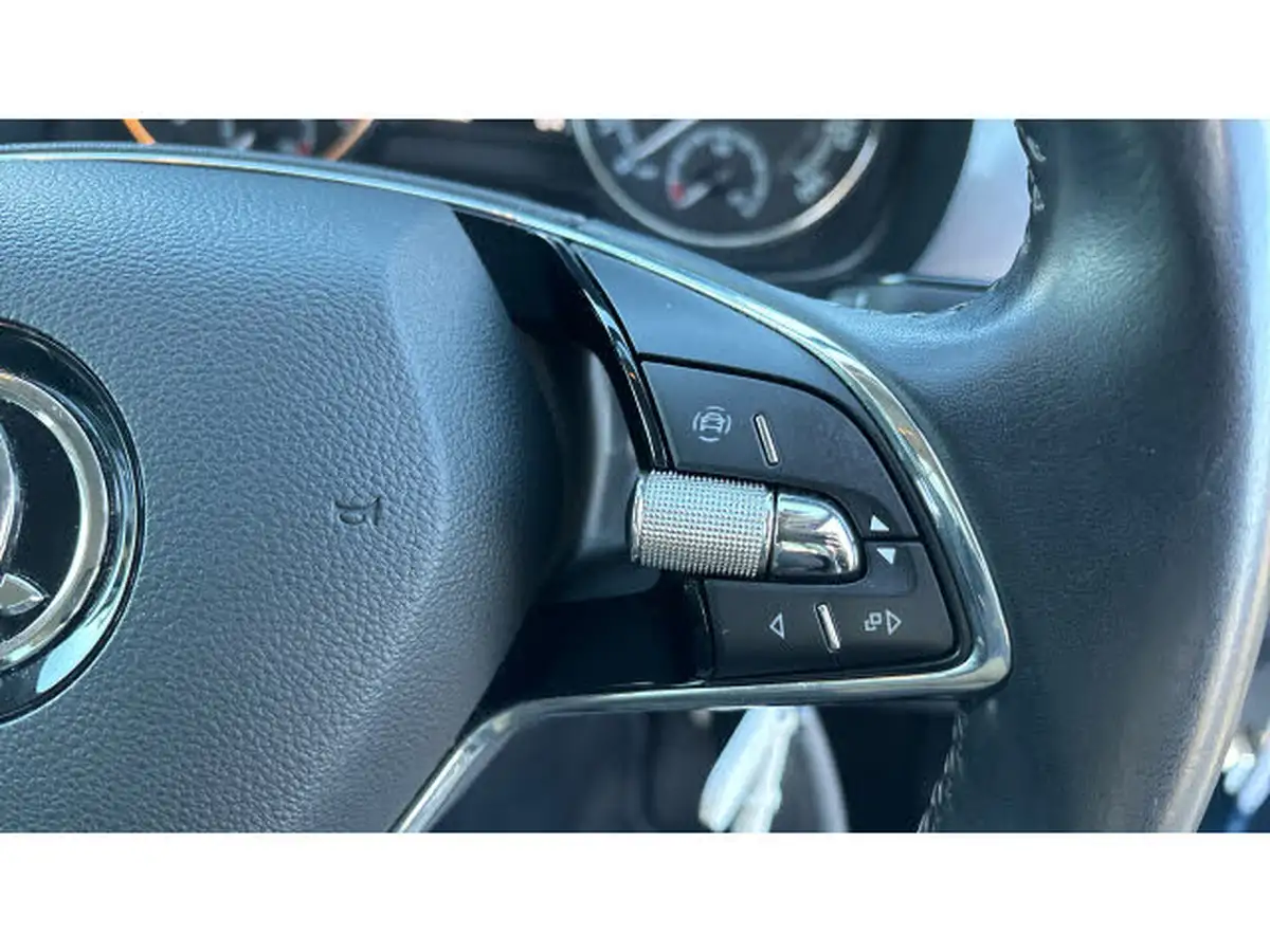 2021-skoda-fabia-10-tsi-se-drive-95ps-estate-dsg-big-17