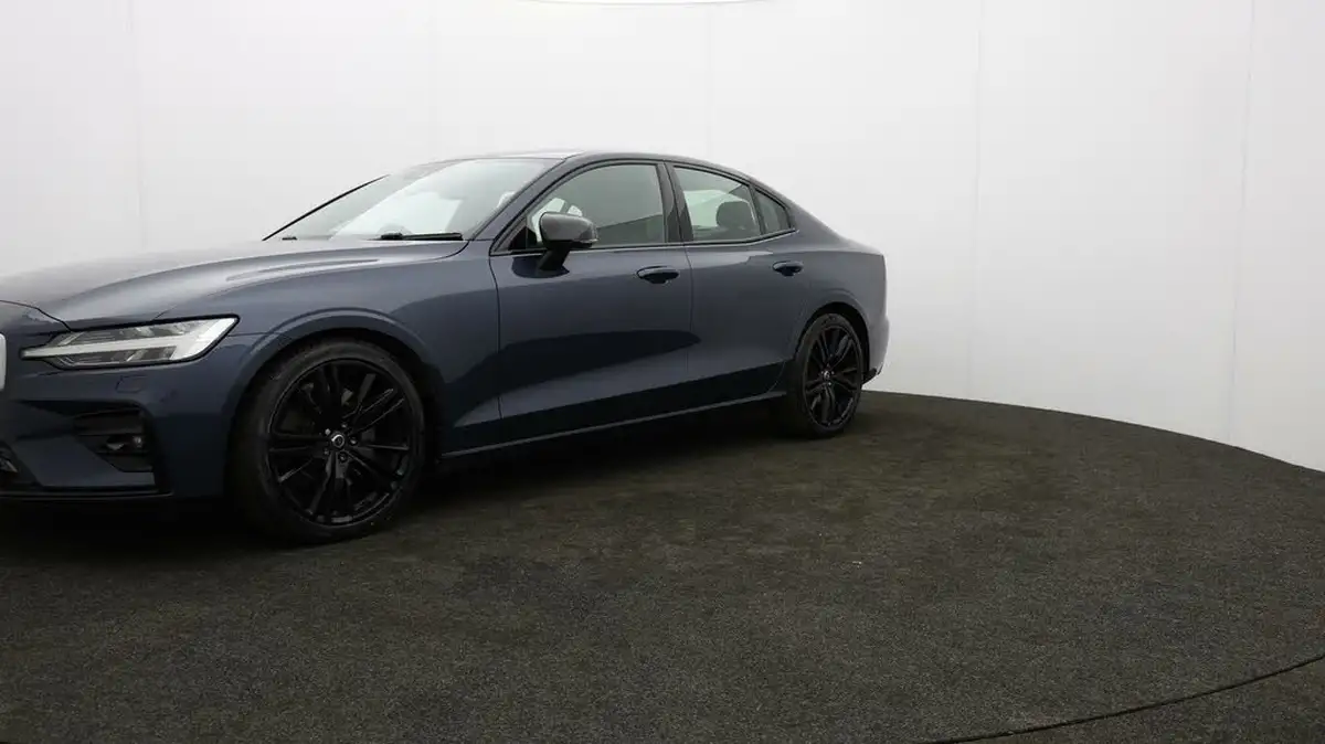 2019-volvo-s60-20-t5-r-design-edition-big-2