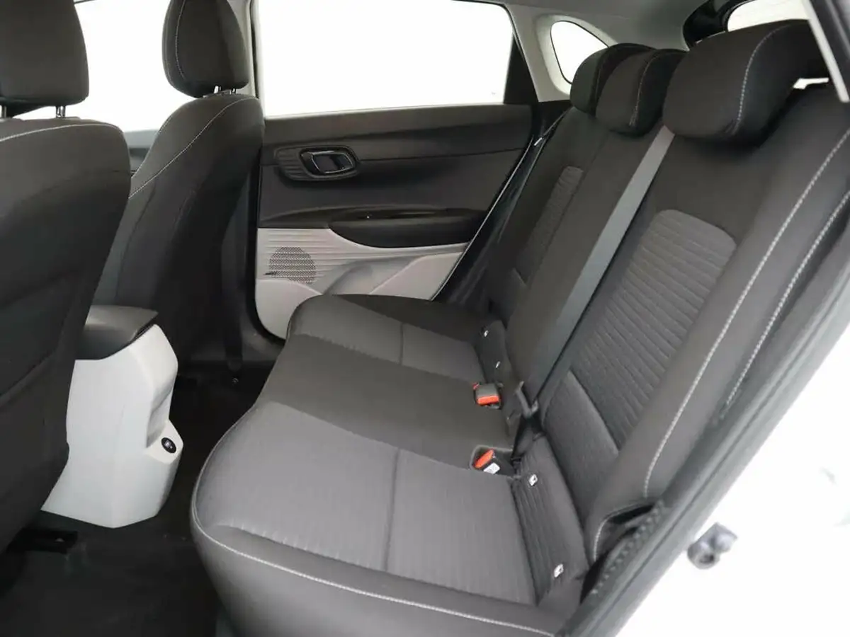 2023-hyundai-i20-10-t-gdi-ultimate-48-volt-hybrid-dct-big-14