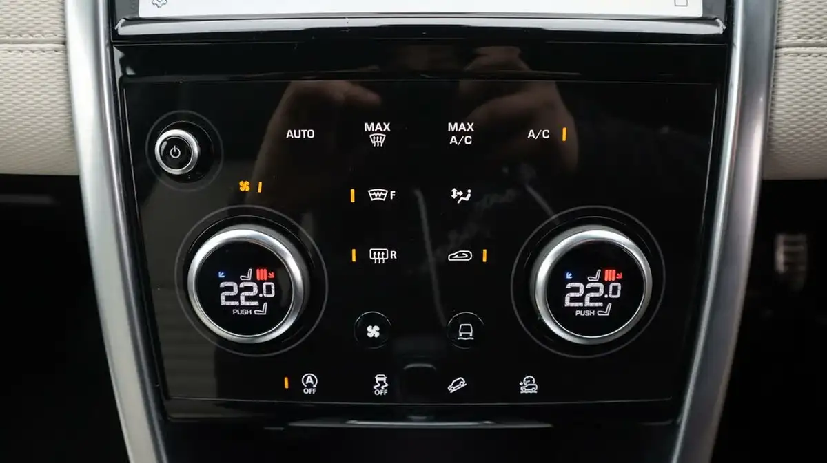 2021-land-rover-discovery-sport-20-d200-r-dynamic-se-big-12