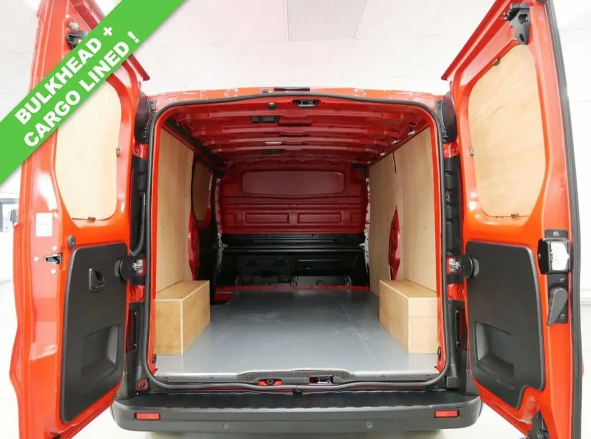 2022-renault-trafic-20dci-ll30-150-sport-panel-big-11