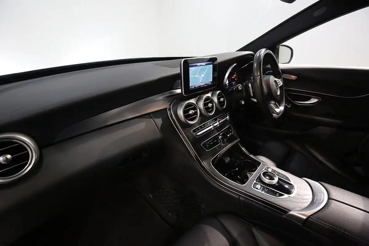2017-mercedes-benz-c-class-21d-c220d-amg-line-ss-saloon-4d-9g-tronic-plus-big-18