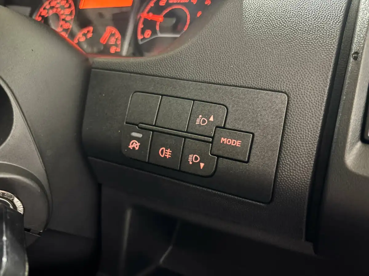 2023-citroen-relay-22bluehdi-35-l3h2-enterprise-edition-panel-big-9