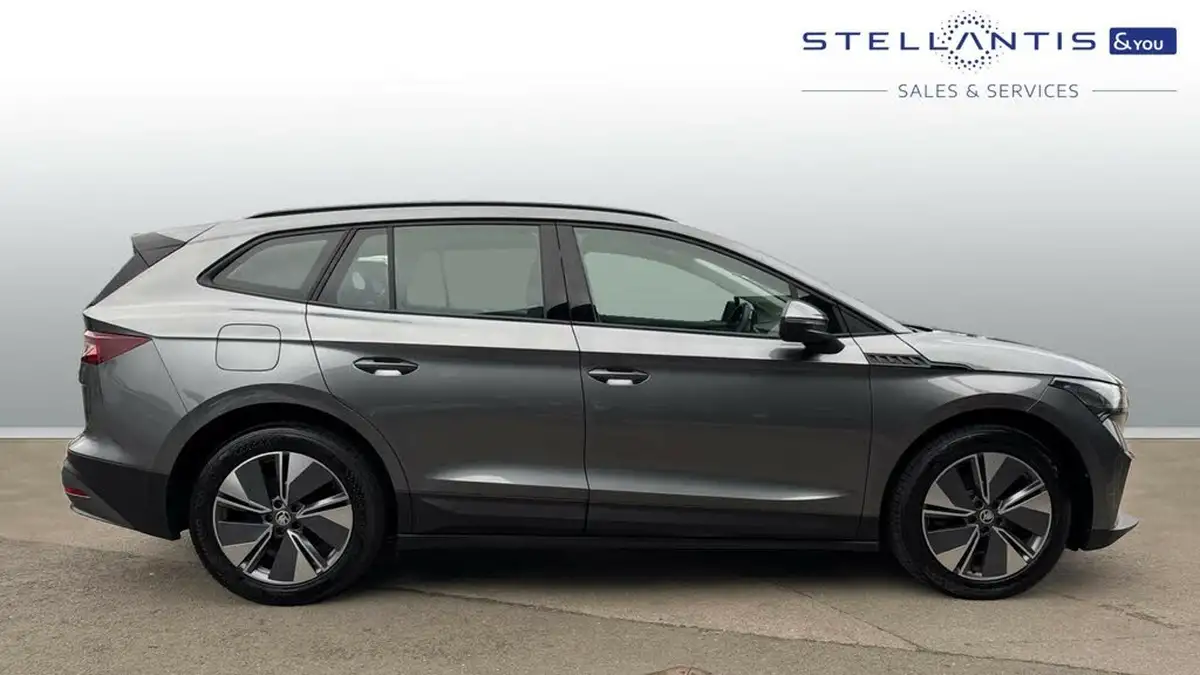 2022-skoda-enyaq-e-60-big-1