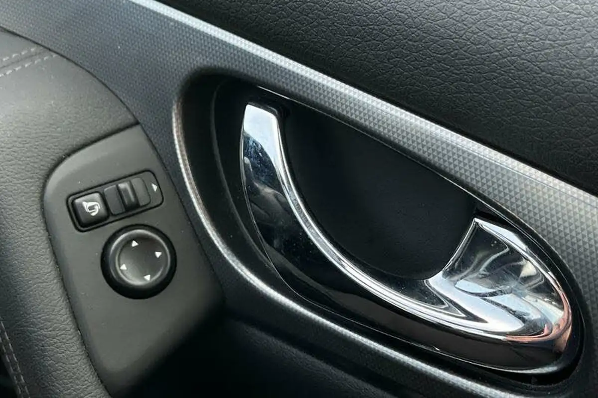 2020-nissan-qashqai-13-dig-t-tekna-140ps-big-39