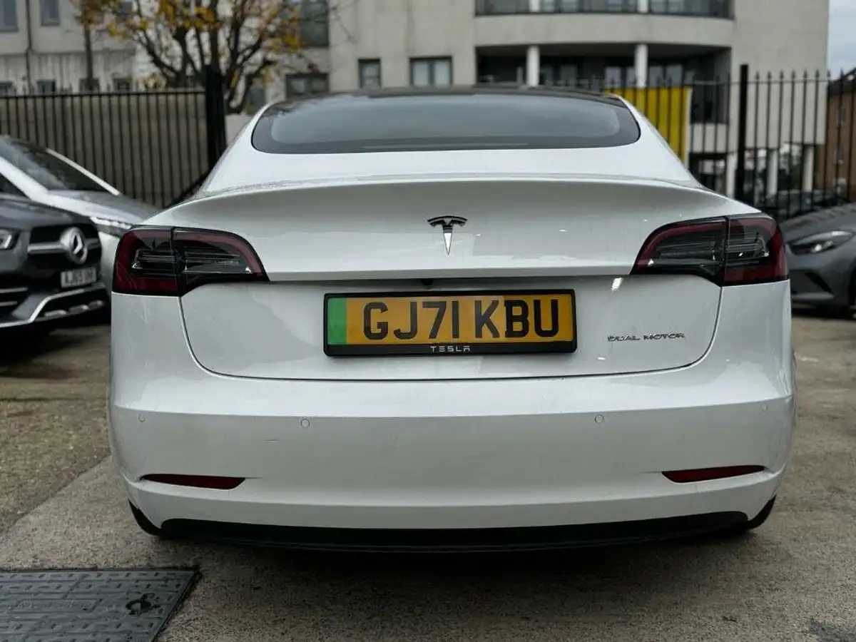 2021-tesla-model-3-e-long-range-awd-big-5