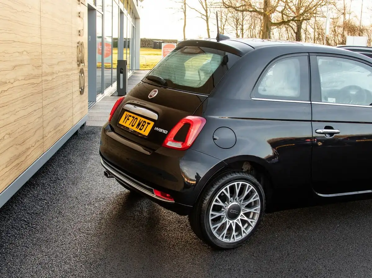 2020-fiat-500-10-star-big-9