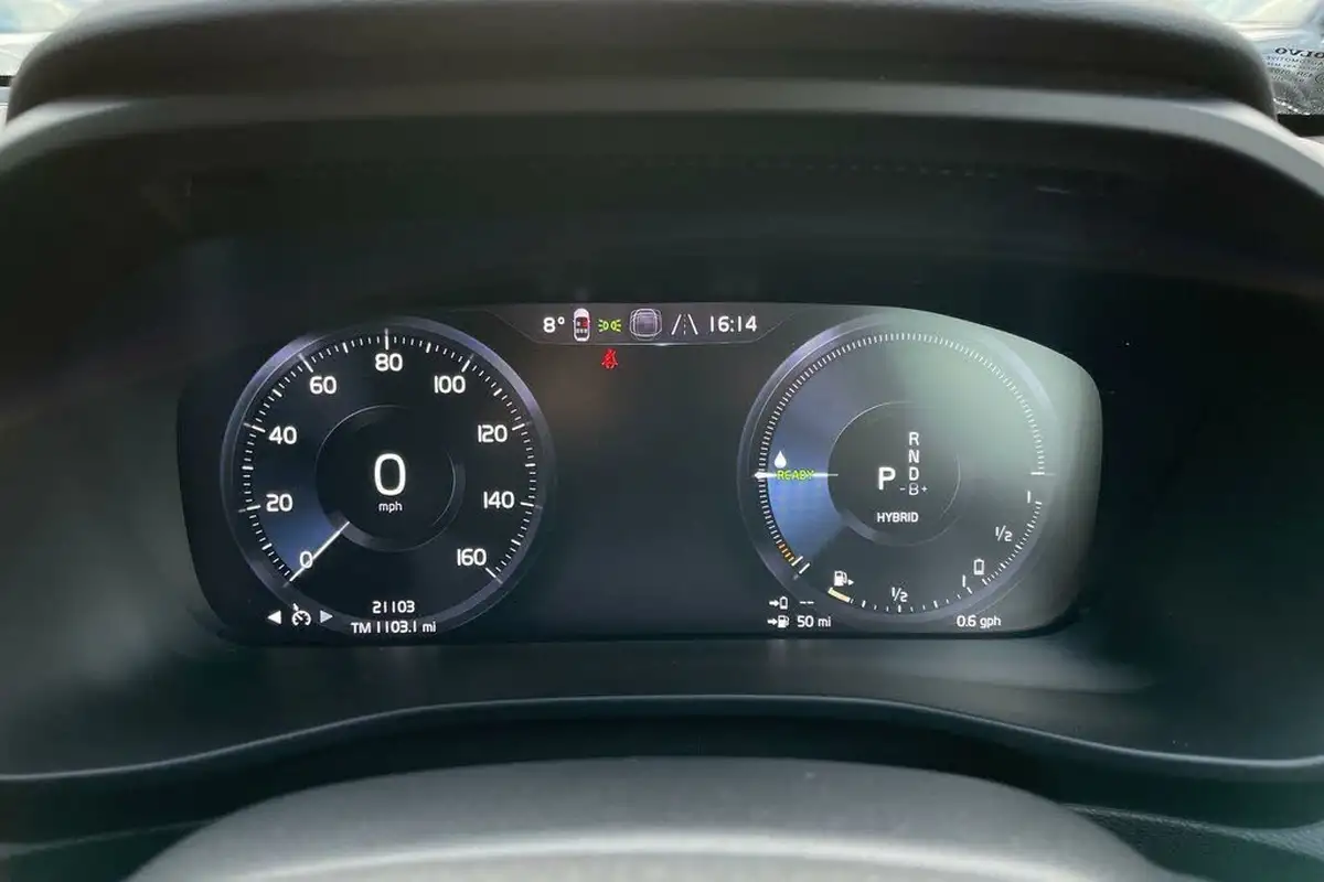 2021-volvo-xc40-15-t4-r-design-208bhp-big-43