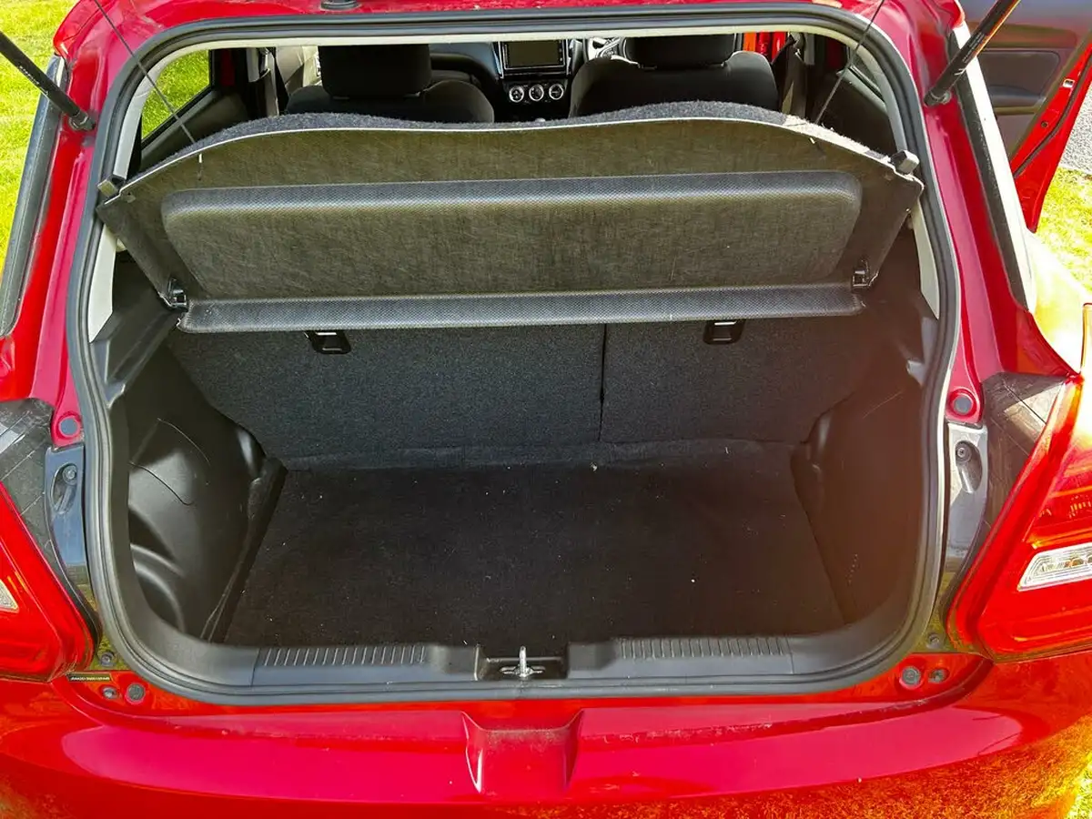 2018-suzuki-swift-10-boosterjet-sz5-111ps-auto-big-14