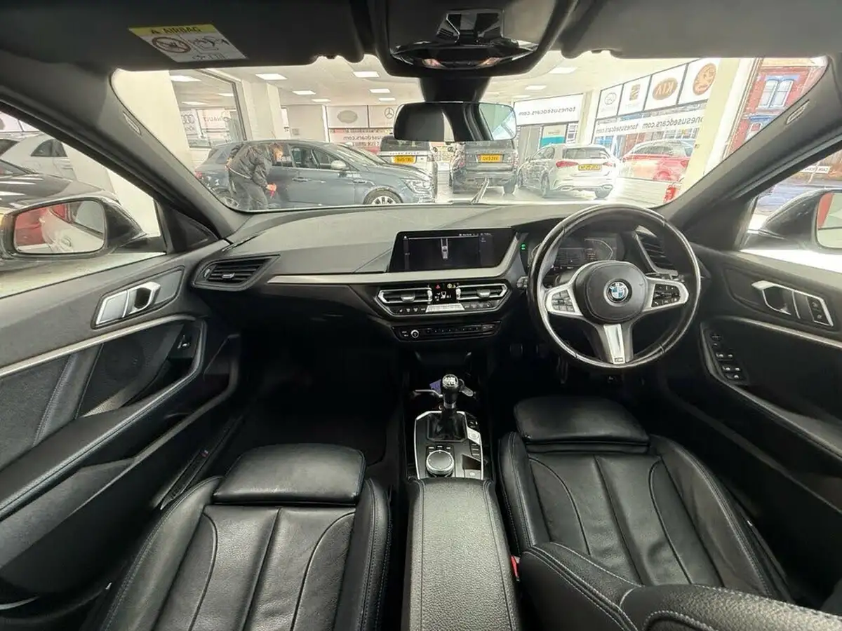 2021-bmw-1-series-15-118i-m-sport-lcp-big-8