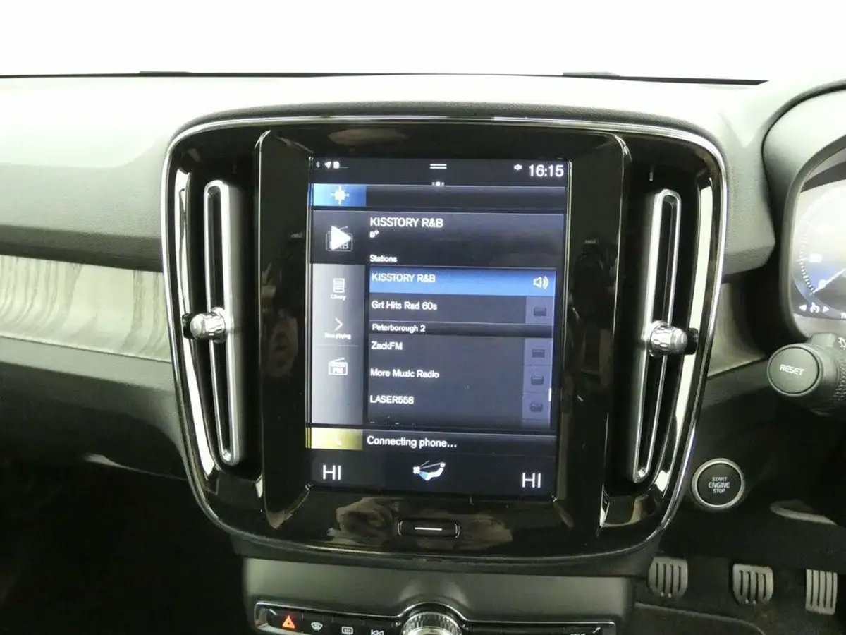 2020-volvo-xc40-15-t3-inscription-big-24