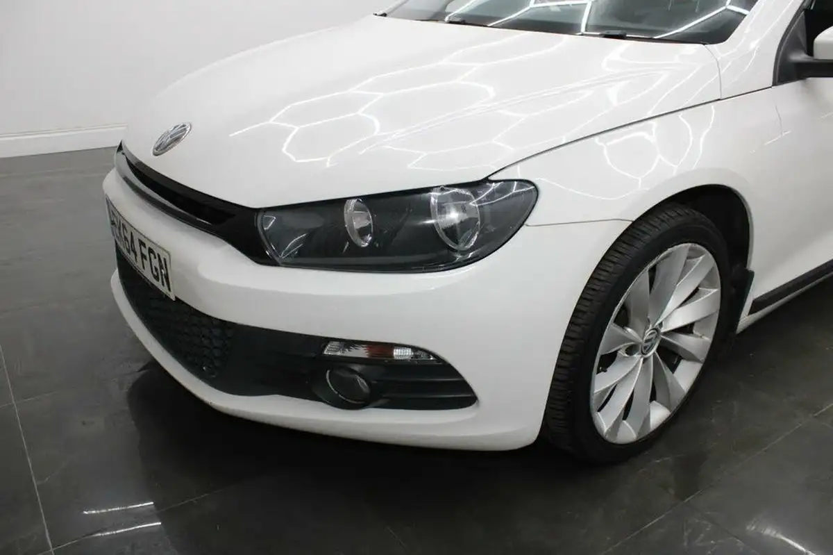 2014-volkswagen-scirocco-20tdi-gt-177ps-coupe-big-9
