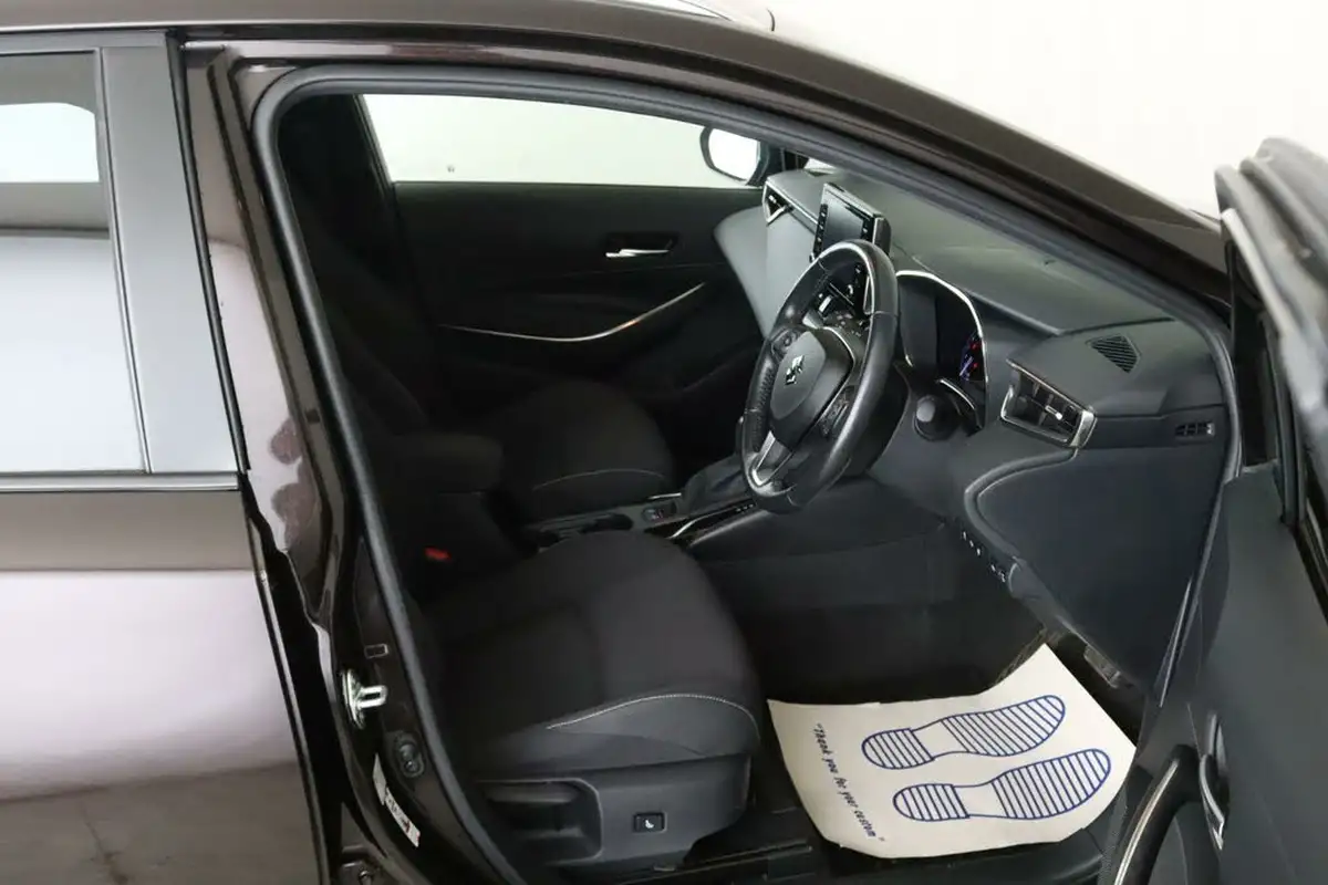 2021-suzuki-swace-18-sz-t-big-15