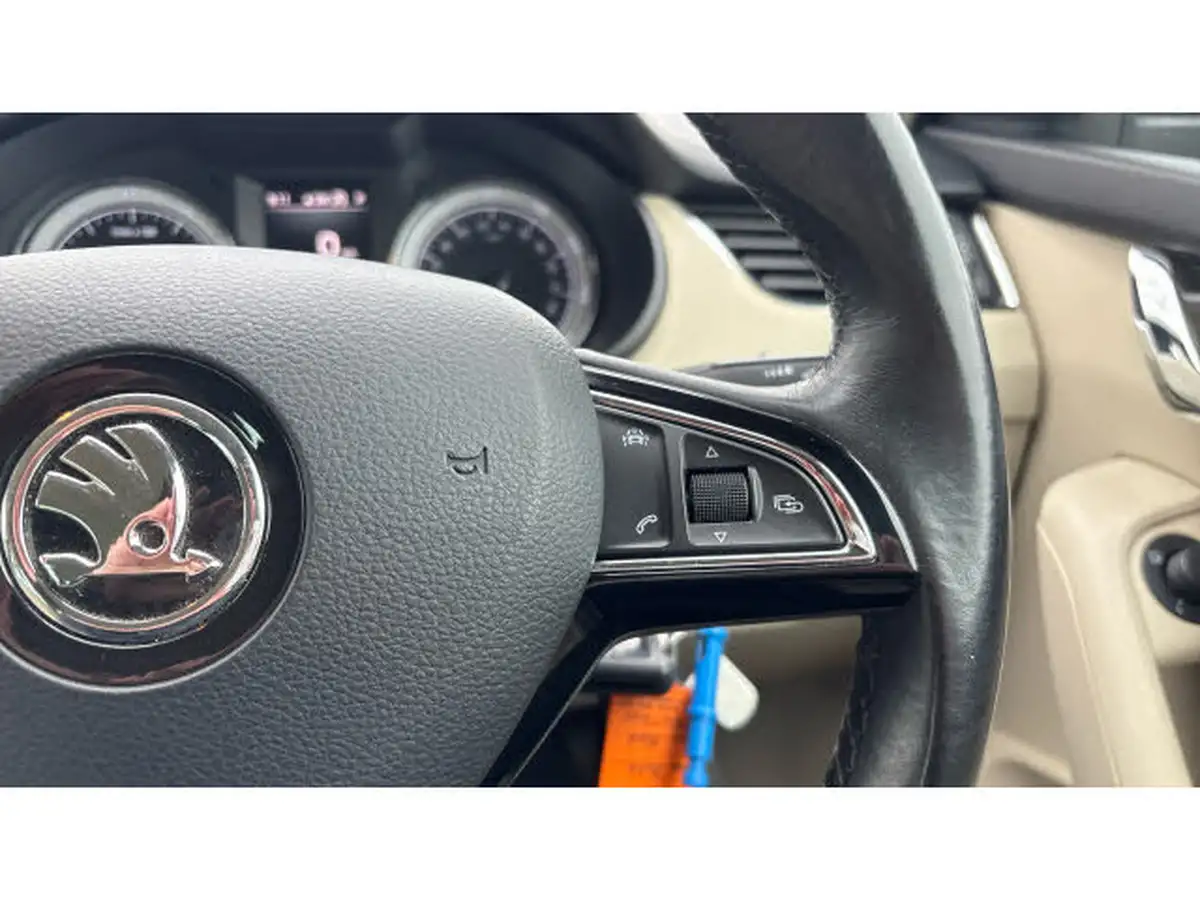 2017-skoda-octavia-14-tsi-se-l-estate-dsg-big-54
